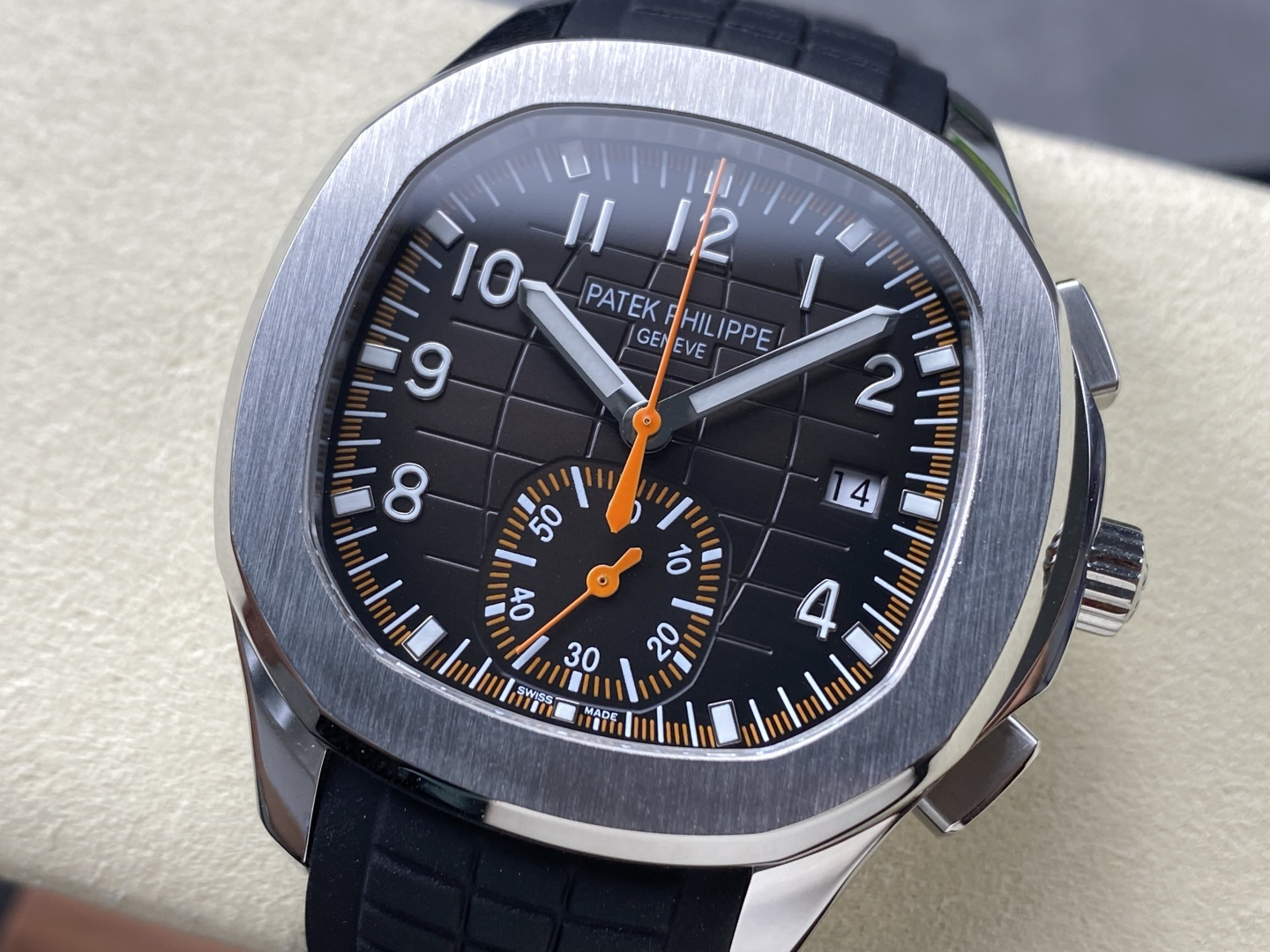 Patek Philippe Aquanaut 5968A-001 Super Clone - Image 3