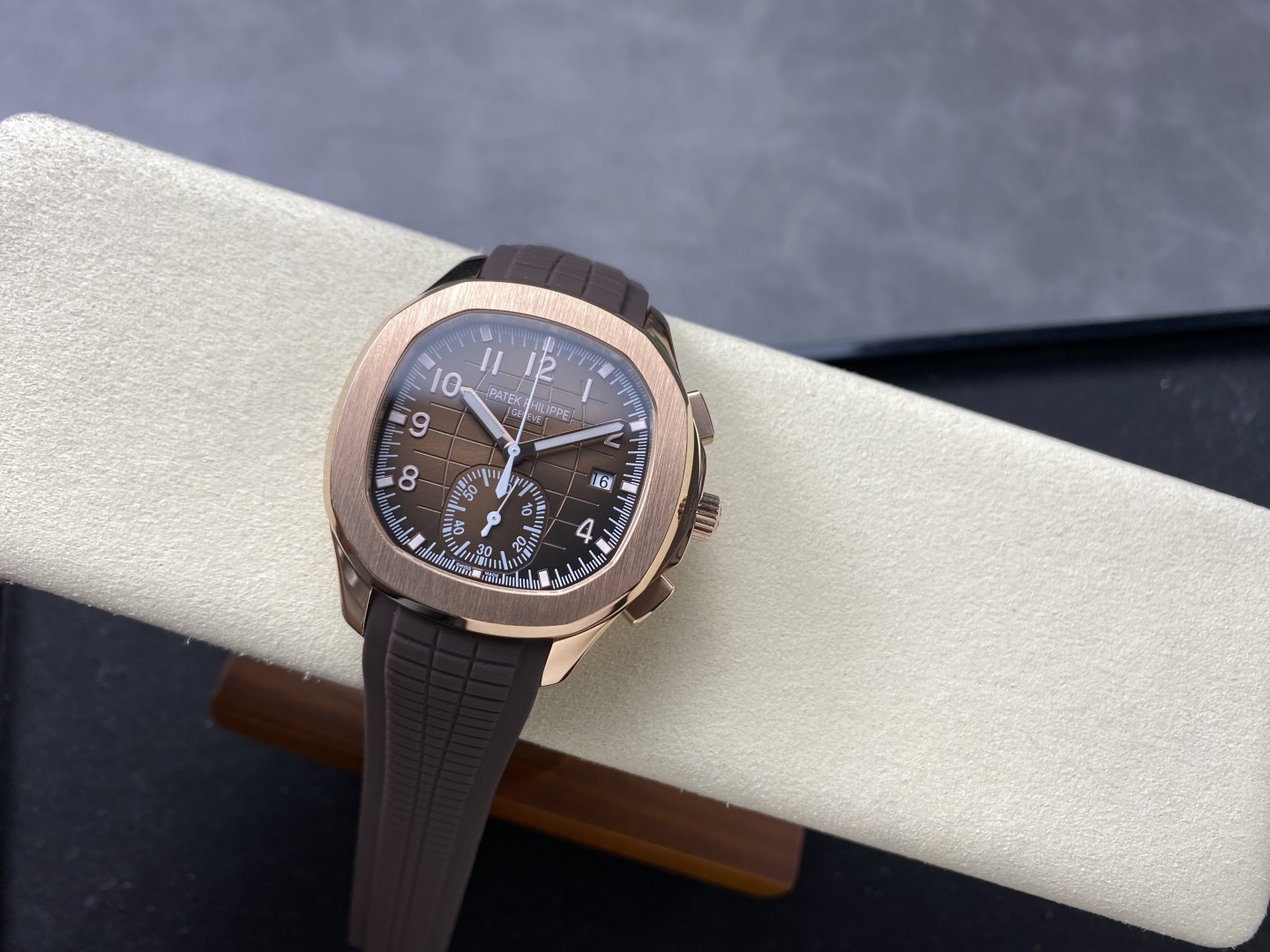 Patek Philippe Aquanaut 5968R-001 Super Clone - Image 9
