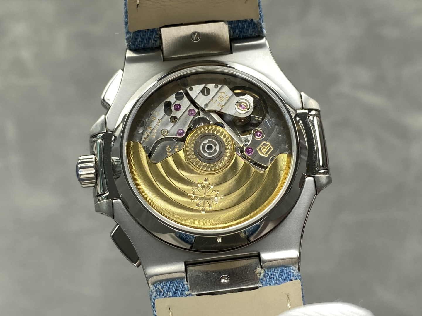 Patek Philippe Nautilus 5980/60G-001 - Image 4