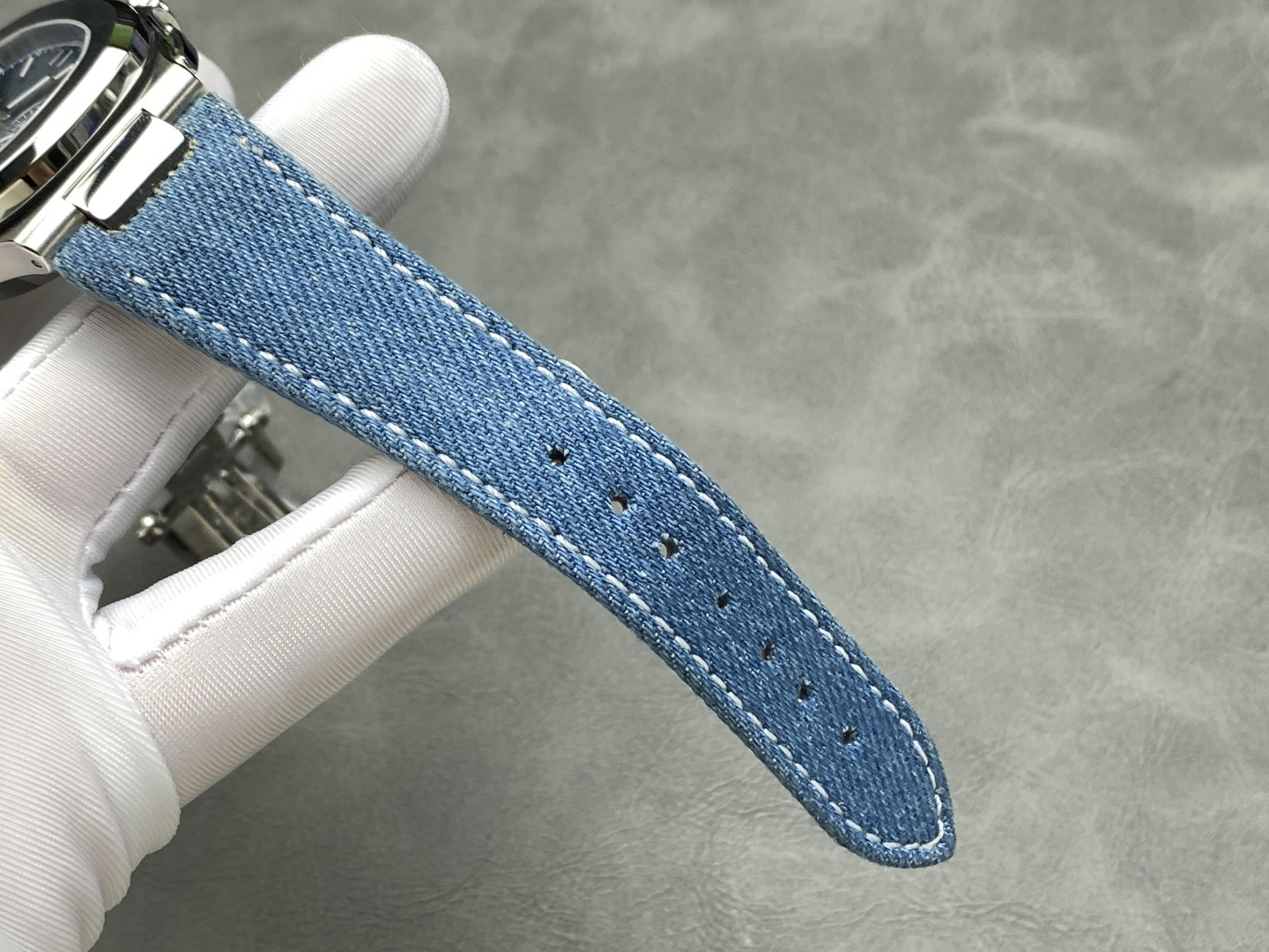 Patek Philippe Nautilus 5980/60G-001 - Image 9