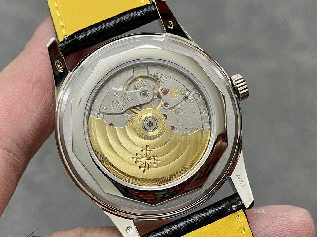 Patek Philippe Calatrava 6007G Super Clone - Image 4