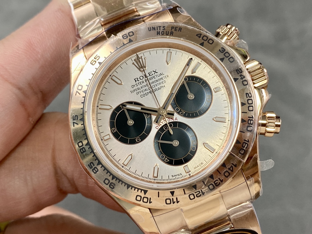 Rolex Cosmograph Daytona – golden and bright black 126508 Super Clone - Image 4