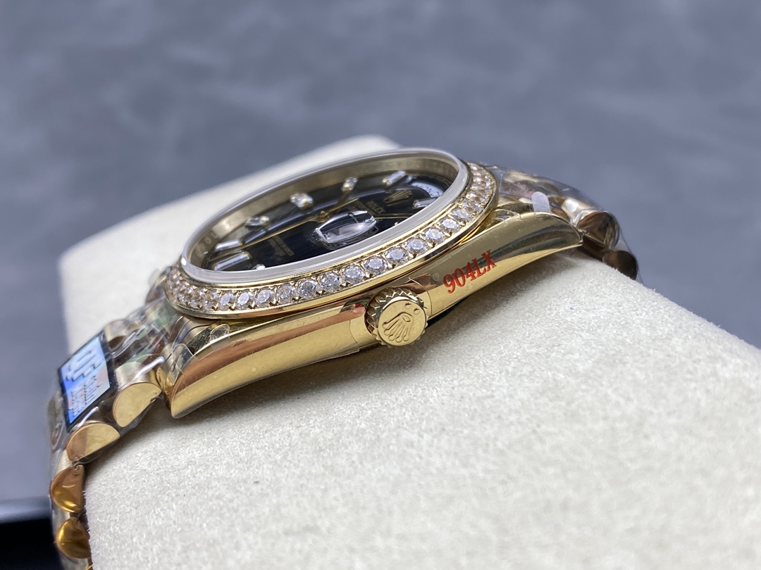 Rolex Day-Date 40 – Yellow Gold Diamond Bezel Ref: 228348RBR Super Clone - Image 4