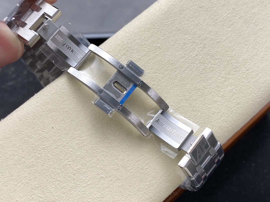 AP Royal Oak Selfwinding Ref. 15510ST (bleu nuit) Super Clone - Image 7